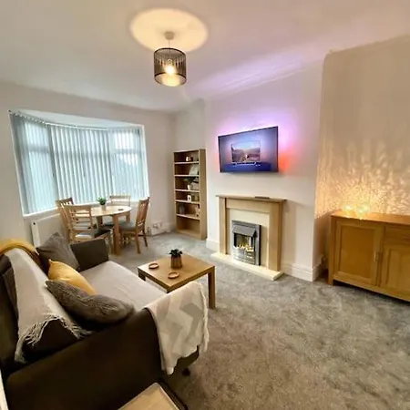 Private Northumberland Apartment - Free Parking Cowpen Exterior photo