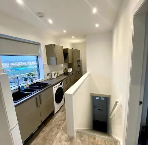 Private Northumberland Apartment - Free Parking